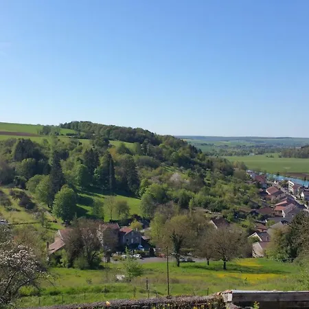Frühstückspension Chez Fouchs - D'hotes Dun-sur-Meuse