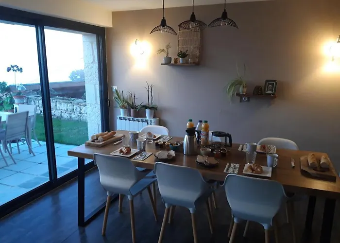 Chez Fouchs - D'hotes Bed & Breakfast 3*