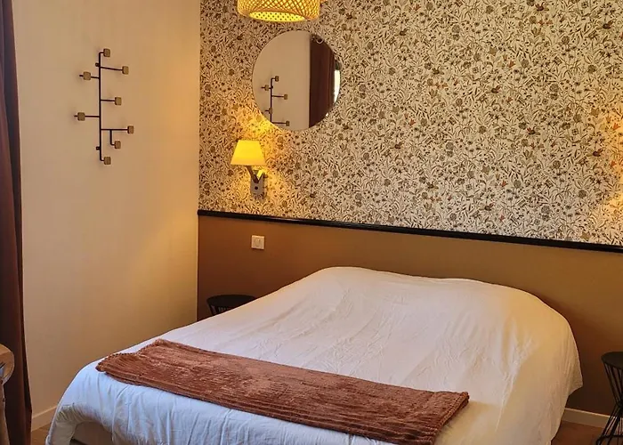 Chez Fouchs - D'hotes Bed & Breakfast 3*