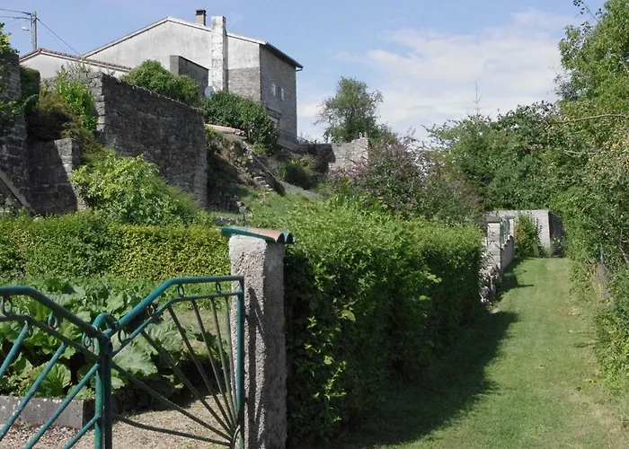 Chez Fouchs - D'hotes Bed & Breakfast 3*